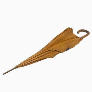 Paraguas de madera tallada atribuido a Livio de Marchi, Italia, años 90