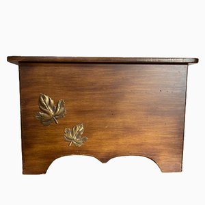 Caja de regalo de madera de nogal con pátina envejecida, años 80