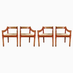 Chaises Carmimate Carver Rouges par Vico Magistretti, Set de 4