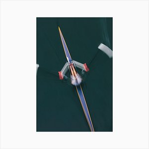 Images Menthe, Un seul Scull Boat and Rower on the Water, View From Above, Motion Blur, Photographic Paper