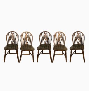Oak Brown Round Dining Table and Four Windsor Wheelback Chairs, Set of 5