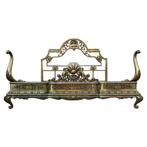 19thCentury French Bronze, Iron, Brass and Glass Daybed for sale at Pamono