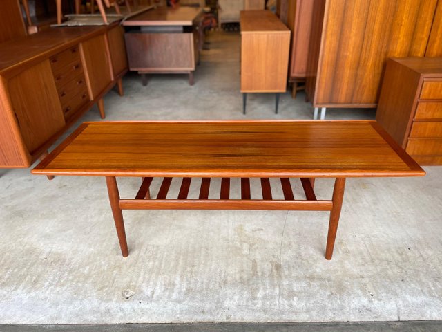 Denmark teak テーブル mid-century-teak-coffee-table-