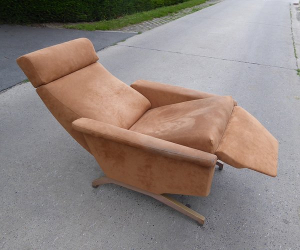 Shelby Lounge Chair by Georges Van Rijck for Beaufort for sale at