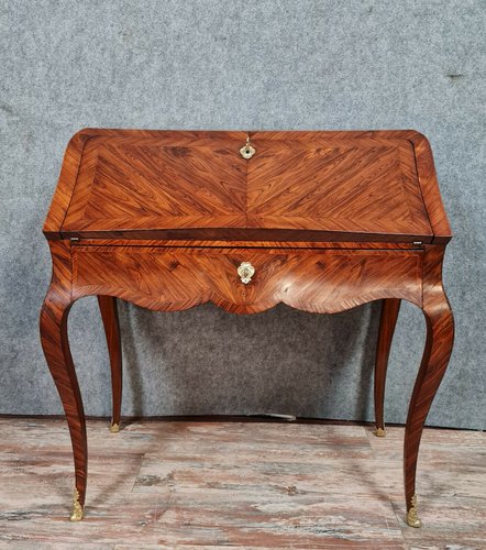 Gering houten Gemarkeerd Louis XV Wood Marquetry Bureau, 1800s for sale at Pamono