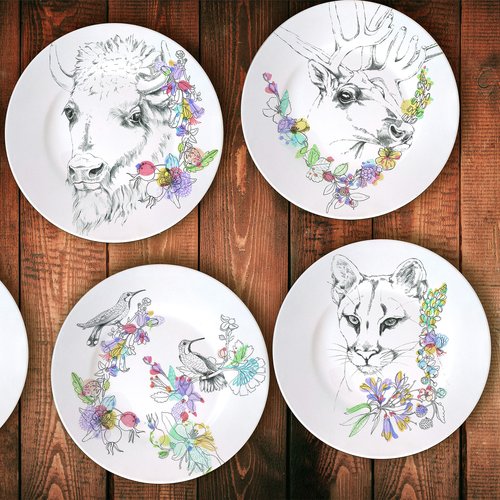 An Ode to the Woods Moose Dinner Plate for sale at Pamono