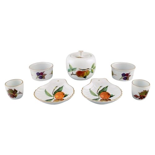 English Evesham Porcelain from Royal Worcester, 1960s, Set of 7