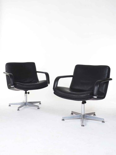 Geoffrey harcourt artifort chair top