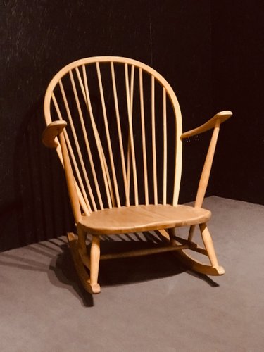 Fauteuil à bascule vintage Ercol pour enfant par Lucian Erocolani, 1950 | €320