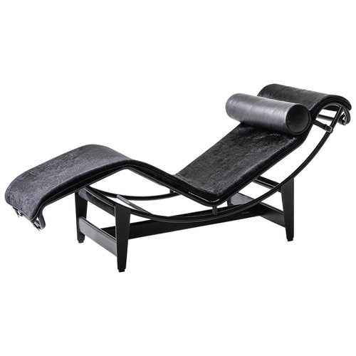Black LC4 Chaise Longue by Le Corbusier, Pierre Jeanneret Black LC4 Chaise Longue by Le Corbusier, Pierre Jeanneret