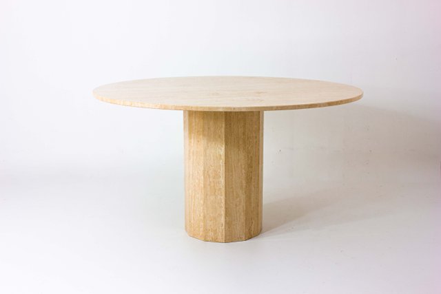 Large Italian Round Travertine Dining Table 1970s For At Pamono Large Italian Round Travertine Dining, Italian Travertine Round Dining Table
