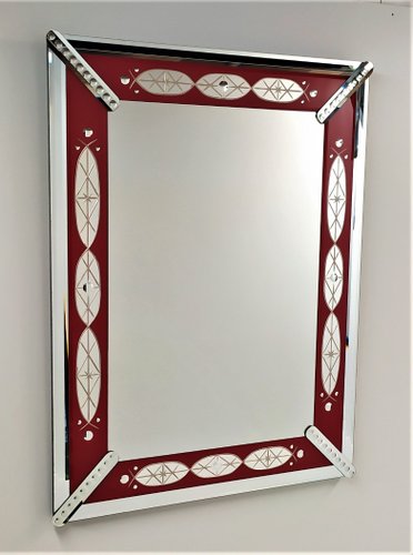 Specchio in vetro di Murano rosso fatto a mano di Fratelli Tosi, Italia in  vendita su Pamono