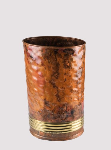 Scatola in ottone argentato e martellato a mano di Zanetto, anni '70
