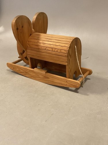 Elephant a best sale bascule en bois