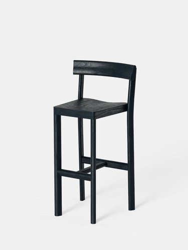 Sedia alta Galta 75 nera in quercia di SCMP Design Office di Kann Design in  vendita su Pamono