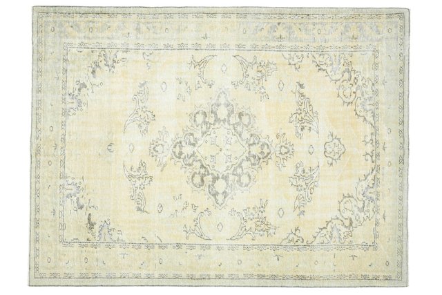 Vintage Turkish Faded Rug for sale at Pamono