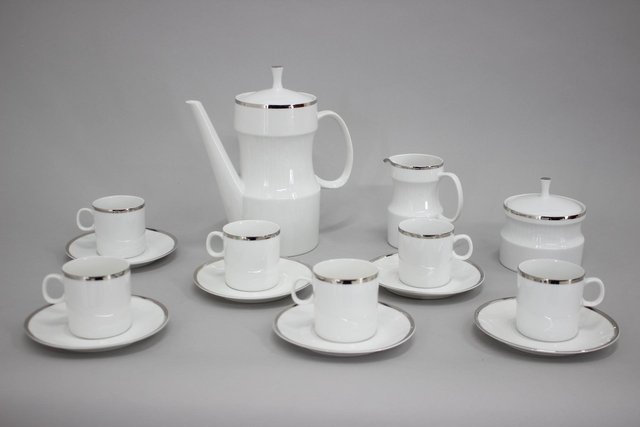 コレクション NEFERTITI 22K Hand Paint PORCELAIN PLATE Nefertiti Porcelain Tea Set by Jaroslav Jezek, Czechoslovakia