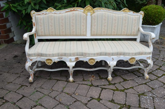 Divano rococò, Svezia, metà XIX secolo in vendita su Pamono