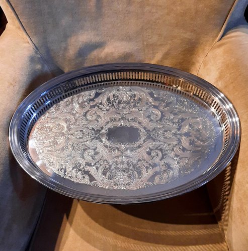 Fleuron Tray from Christofle for sale at Pamono