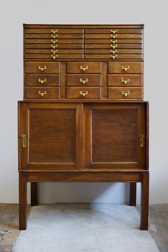 belgischer-vintage-b-roschrank-1920-bei-pamono-kaufen
