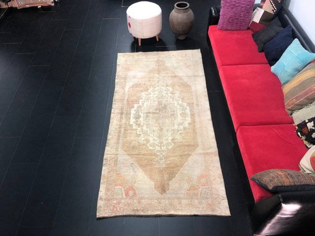 Antique Turkish Pale Rug in Wool for sale at Pamono