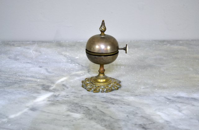 Art Nouveau Counter Bell 1920s for sale at Pamono