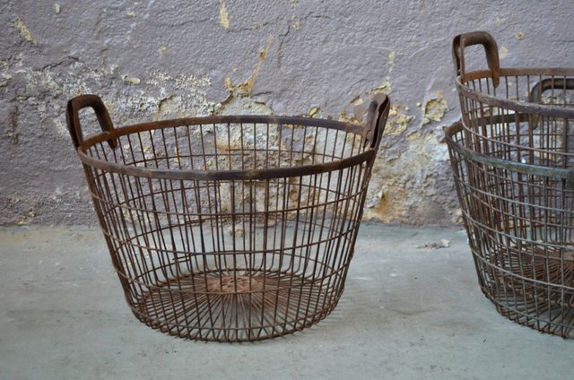 Industrial Metal Basket, 1940s for sale at Pamono Industrial Metal Basket, 1940s for sale at Pamono