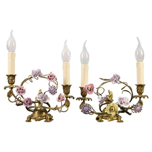 Lámparas de mesa francesas rococó de bronce dorado y porcelana, años 50 ...