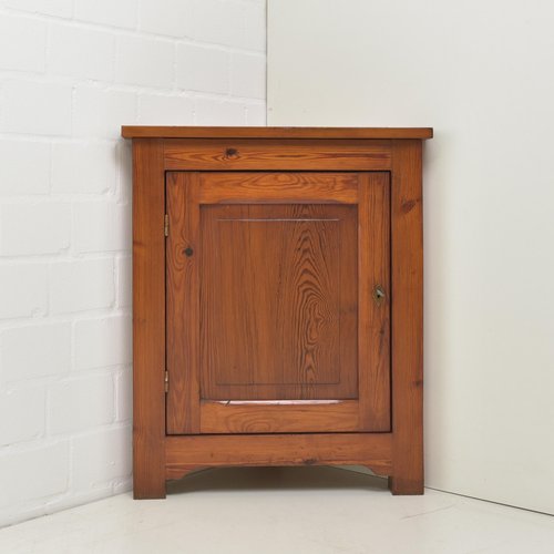 Credenza ad angolo Art Déco in legno di conifera, anni '20 in vendita