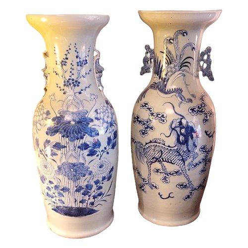 Antique Chinese Glazed Porcelain Vases with Dragon and Chrysanthemen Flowers, China, 1900s, Set