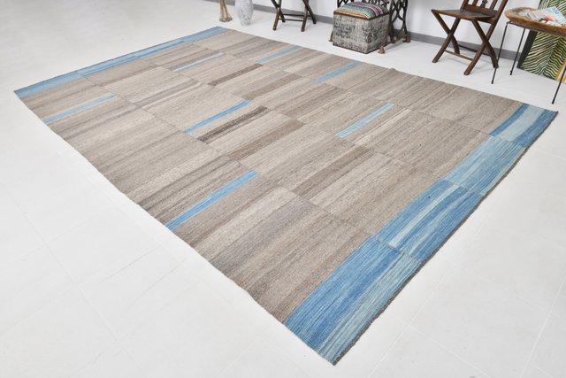 Large Vintage Turkish Kilim Rug, 1962 for sale at Pamono