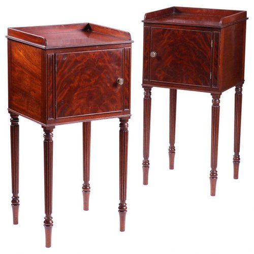 Mahogany Bedside in the style of Gillows, Set of 2 for sale at