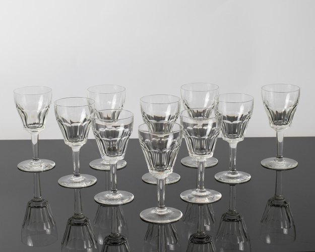 SERVICE DE 6 verres a vin en cristal de Baccarat forme cylindrique