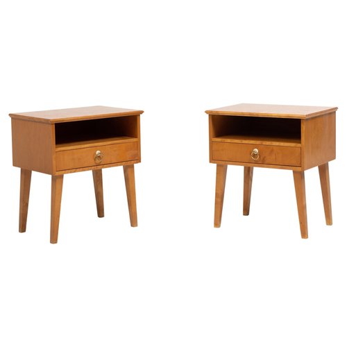 Schwedische Art Deco Nachttische aus Birke, 1920er, 2er Set bei Pamono ...