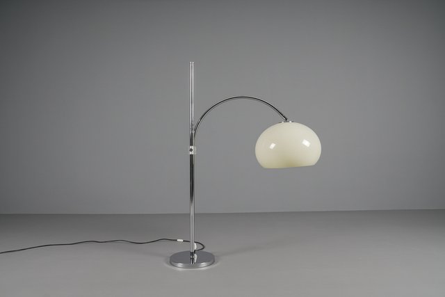 Verstellbare Space Age Stehlampe aus Chrom & Kunststoff, 1970er