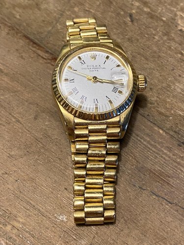 Rolex para mujer con banda presidencial