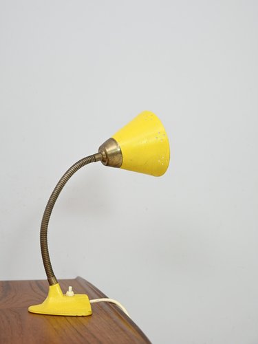 Lampada da tavolo vintage gialla (anni '60)