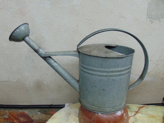 Arrosoir Galvanisé Vintage 5 Litres - Acier Galvanisé 0,4 Mm, Double Rivetage, Pomme Dévissable - Look Rétro, Anse Demi-cœur - Pour Jardin, Balcon, Déco