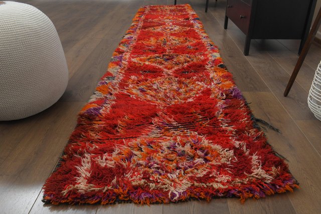 Vintage Turkish Red Mohawk Handmade Wool Rug, 1950s for sale at Pamono