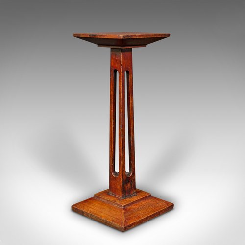 English Oak Statue Stand for sale at Pamono