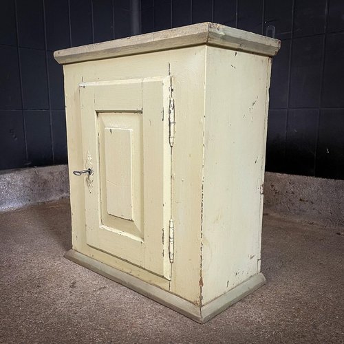 Petite Armoire Murale Antique, 1890s en vente sur Pamono