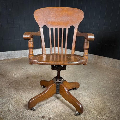 Antique Oak Desk Chair, England, 1880s for sale at Pamono