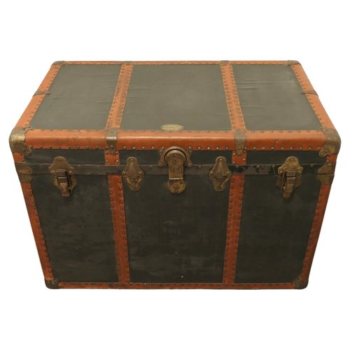 Large Vintage Trunk from Rigid Breakless Co., 1900 for sale at Pamono