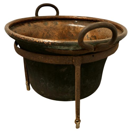 https://cdn20.pamono.com/p/s/1/5/1552635_lmofzxfa36/hand-beaten-copper-cooking-cauldron-on-stand-1850s.jpg