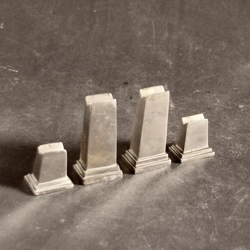 Vintage Shoe Display Stands, 1930s, Set of 4 for sale at Pamono