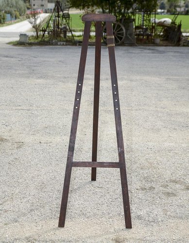 Italian Painters Easel in Wood, 1920s for sale at Pamono