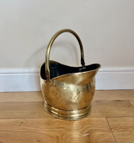 Historische Kruisvaarder` S Helm in Het Eiland Van Rhodos, Griekeand