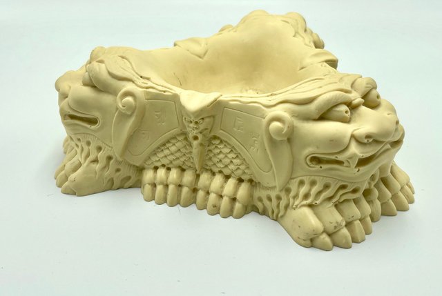 Cendrier vintage en bronze sculpté de deux têtes de lion TBE