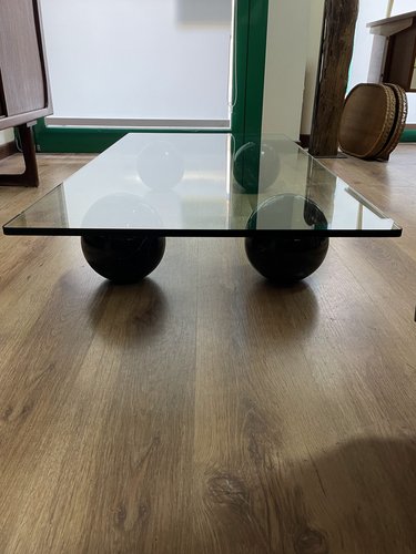 Tavolino Biplano dal design leggero e minimale
