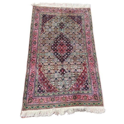 Vintage Middle Eastern Rug for sale at Pamono